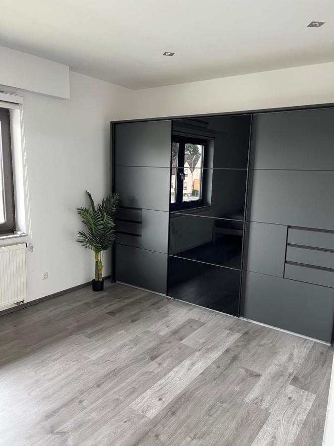 Messewohnung/Ferienwohnung Koln Bagian luar foto