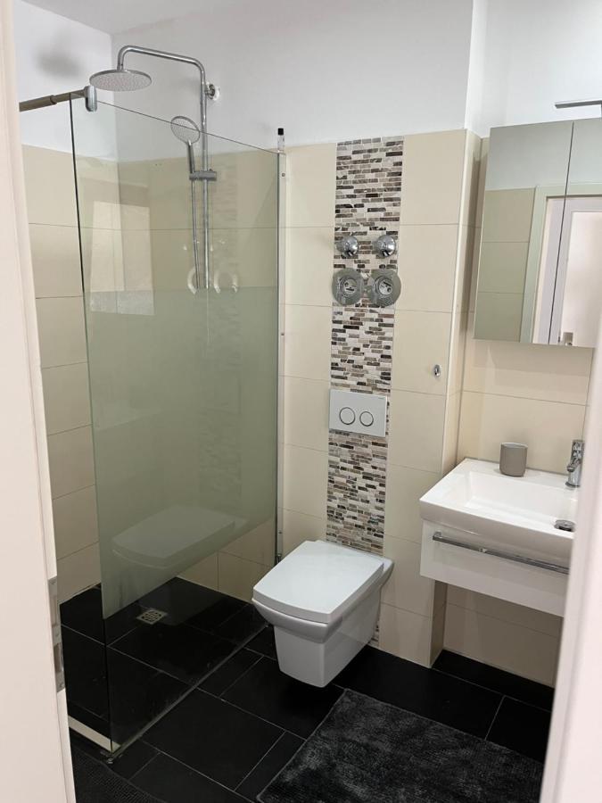 Messewohnung/Ferienwohnung Koln Bagian luar foto